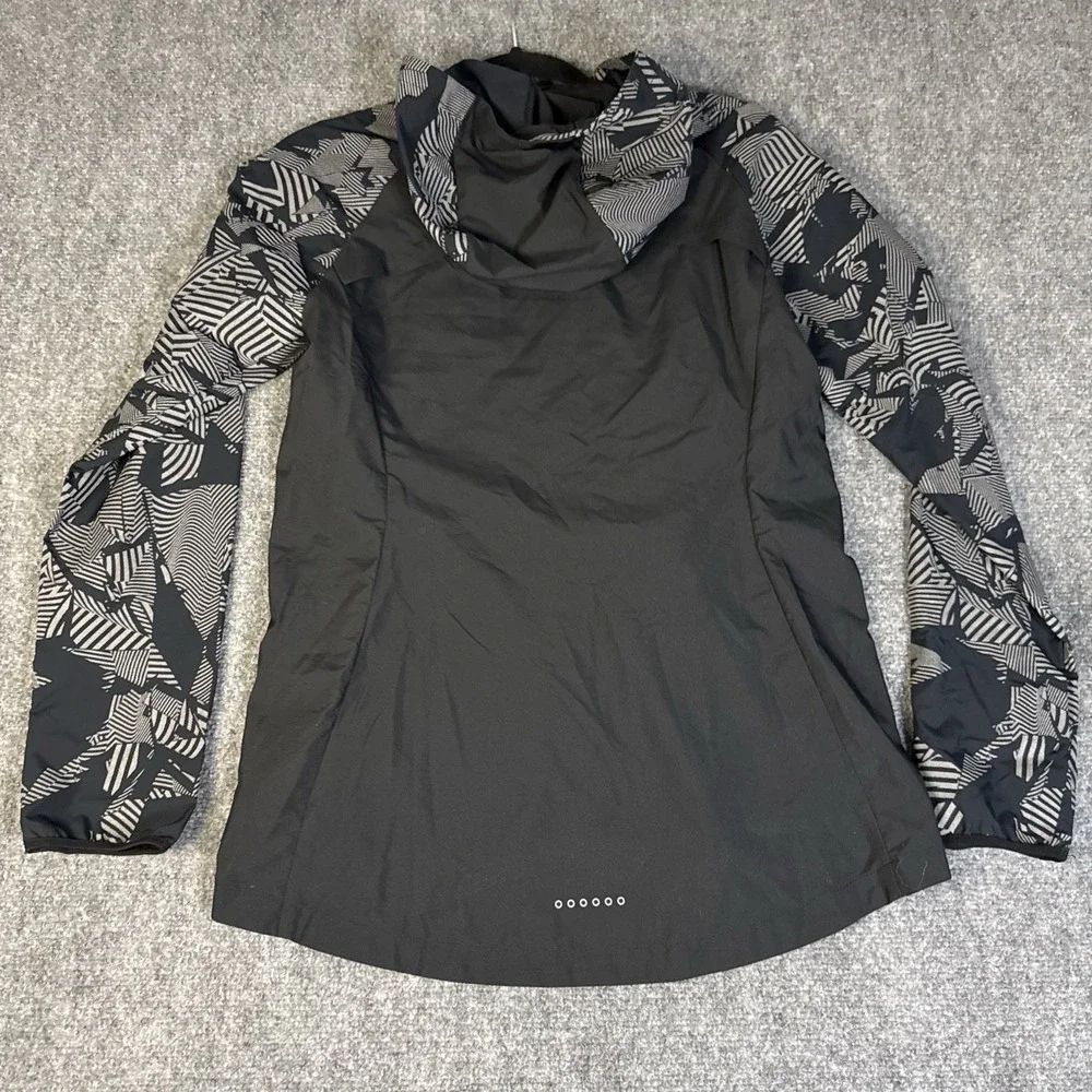 Nike Women's Running Flash Reflective Jacket Black Size Small Back Vented Hooded